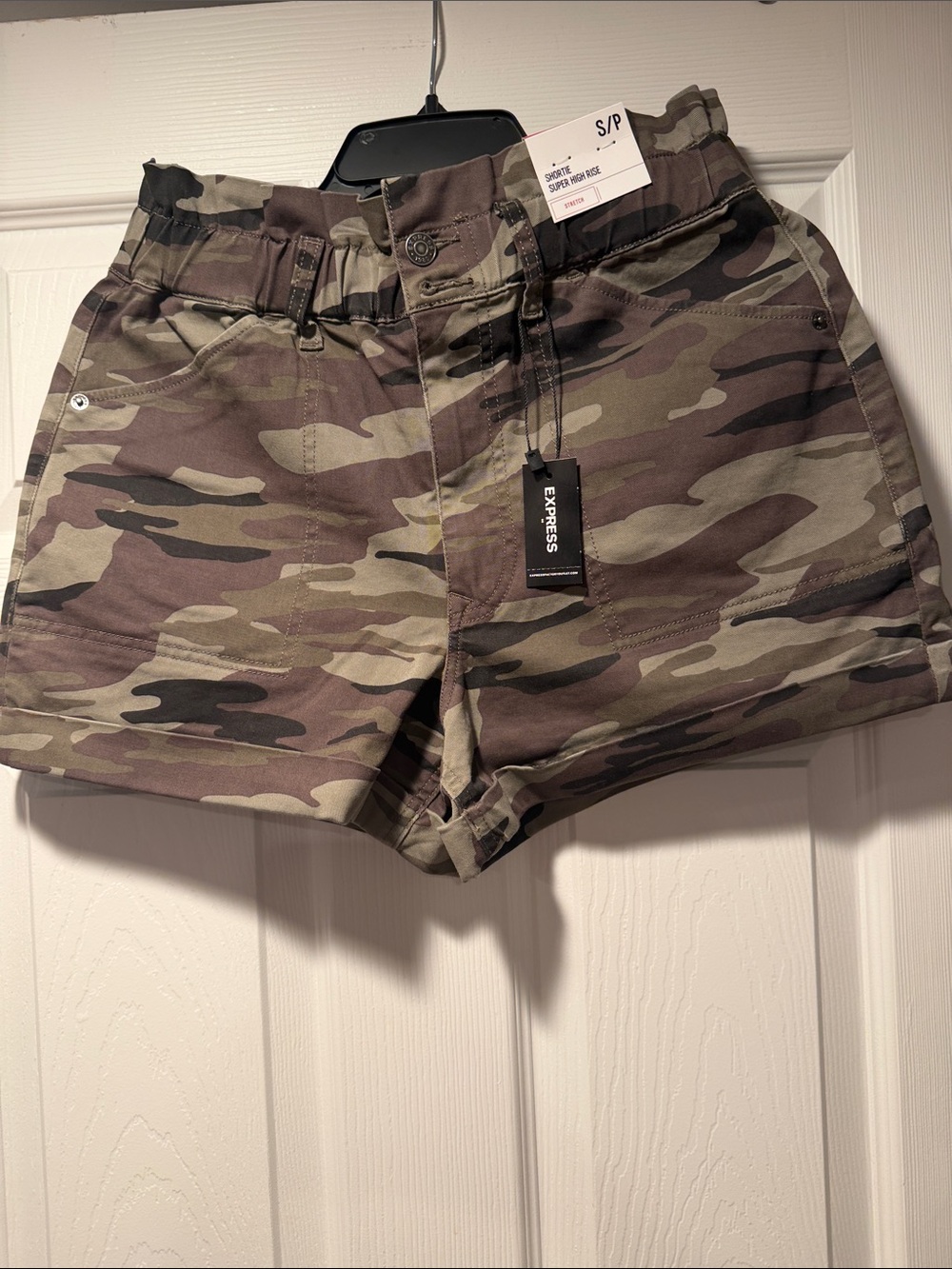 Express Women’s Camo Cargo Shorts - Green/Brown